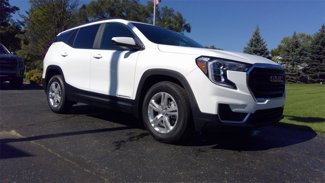 New 2022 GMC Terrain SLE w/ Driver Convenience Package image 1