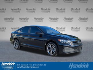 Used 2024 Volkswagen Jetta SE w/ Panoramic Sunroof Package image 1