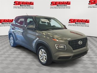 Used 2023 Hyundai Venue SE image 1