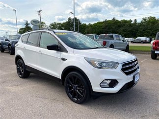 Used 2017 Ford Escape SE w/ SE Sport Appearance Package image 1