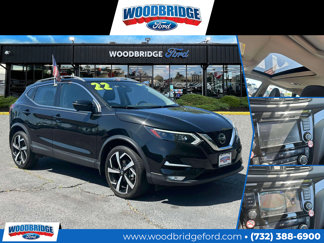Used 2022 Nissan Rogue Sport SL w/ Premium Package image 1