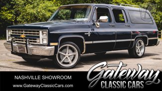 Used 1985 Chevrolet Suburban 2WD image 1