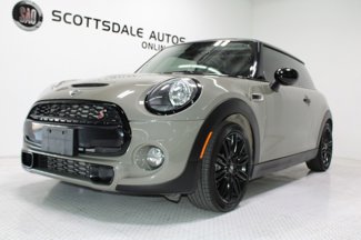 Used 2019 MINI Cooper S image 1