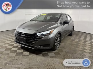 Used 2025 Nissan Versa S image 1