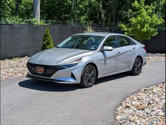 Certified 2021 Hyundai Elantra SEL image 1