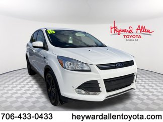 Used 2015 Ford Escape SE image 1