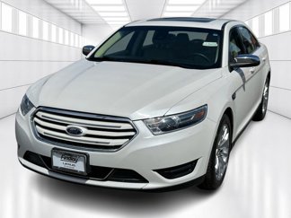 Used 2019 Ford Taurus Limited image 1