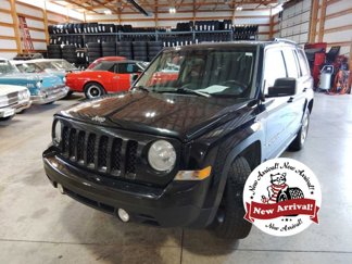 Used 2014 Jeep Patriot Latitude image 1