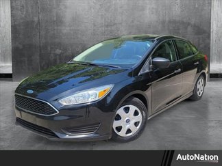 Used 2015 Ford Focus S image 1