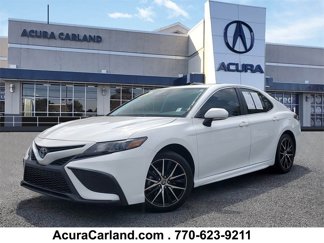 Used 2023 Toyota Camry SE image 1