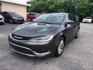 Used 2016 Chrysler 200 Limited image 1