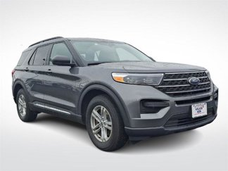 Certified 2022 Ford Explorer XLT image 1