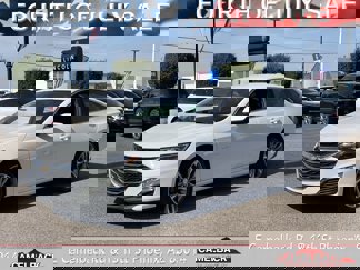 Used 2023 Chevrolet Malibu LT image 1