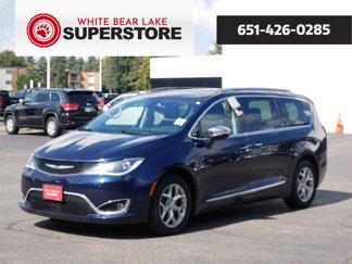 Used 2018 Chrysler Pacifica Limited image 1