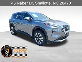 Used 2023 Nissan Rogue SV image 1