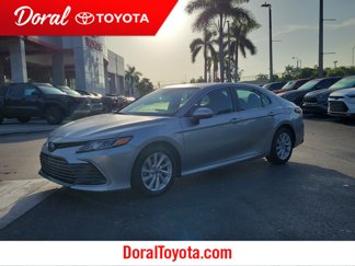 Used 2022 Toyota Camry LE image 1