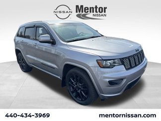 Used 2018 Jeep Grand Cherokee Altitude image 1