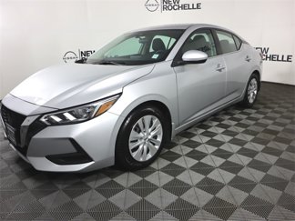 Certified 2022 Nissan Sentra S image 1
