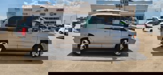 Used 2015 Dodge Grand Caravan SE w/ Quick Order Package 29E SE image 1