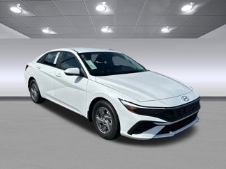 New 2025 Hyundai Elantra SE image 1