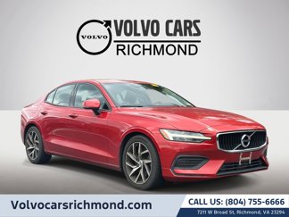 Used 2020 Volvo S60 T6 Momentum image 1
