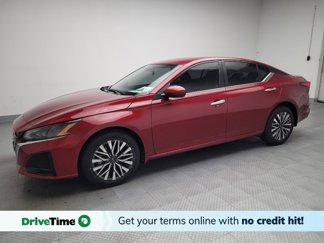 Used 2023 Nissan Altima 2.5 SV image 1
