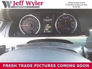 Used 2016 Toyota Camry SE image 1