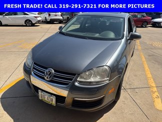 Used 2010 Volkswagen Jetta SE image 1