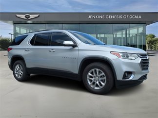 Used 2021 Chevrolet Traverse LT image 1