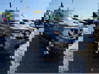 Used 2012 Nissan Pathfinder SV image 1