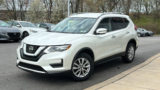 Certified 2018 Nissan Rogue SV image 1