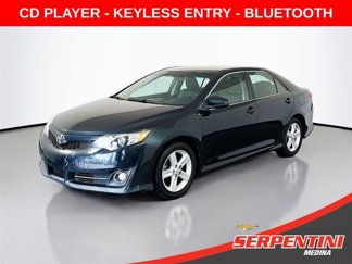 Used 2013 Toyota Camry SE image 1