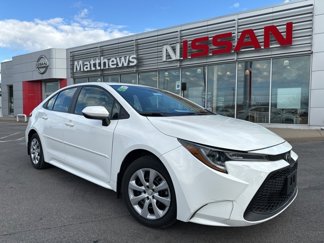 Used 2022 Toyota Corolla LE image 1