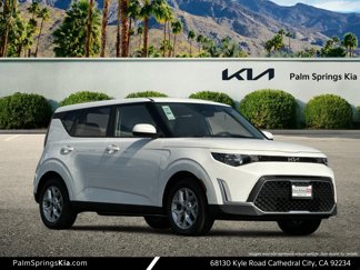 New 2025 Kia Soul LX image 1