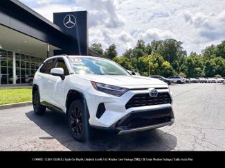 Used 2022 Toyota RAV4 SE image 1