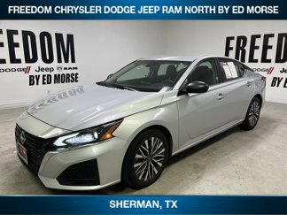 Used 2024 Nissan Altima 2.5 SV image 1