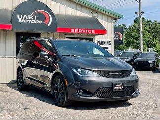 Used 2019 Chrysler Pacifica Touring Plus w/ S Appearance Package image 1