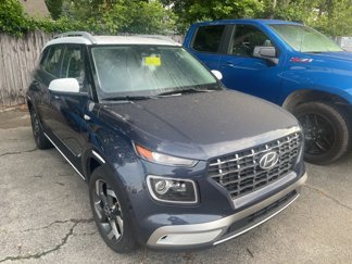 Used 2023 Hyundai Venue Limited image 1