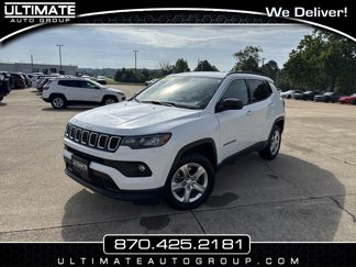 Used 2024 Jeep Compass Latitude image 1