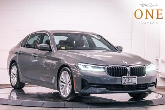 Certified 2022 BMW 530i xDrive w/ Convenience Package image 1