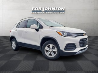 Used 2022 Chevrolet Trax LT w/ LT Convenience Package image 1