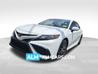 Used 2023 Toyota Camry SE image 1