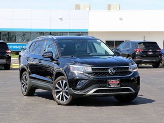 Used 2022 Volkswagen Taos SE w/ IQ.Drive SE Package image 1