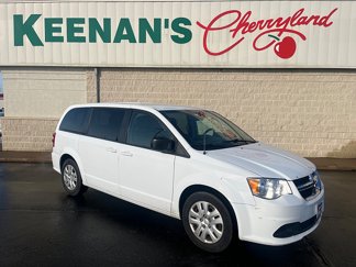 Used 2018 Dodge Grand Caravan SE w/ UConnect Hands-Free Group image 1