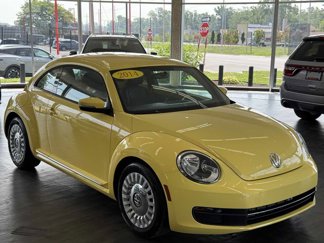 Used 2014 Volkswagen Beetle 1.8T image 1