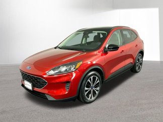 Used 2022 Ford Escape SE w/ SE Sport Appearance Package image 1