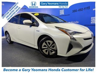 Used 2016 Toyota Prius Two image 1