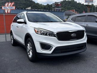 Used 2017 Kia Sorento LX w/ LX Convenience Package image 1