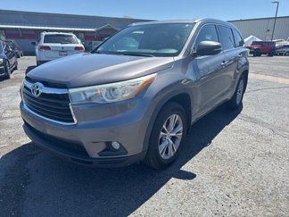 Used 2015 Toyota Highlander XLE image 1