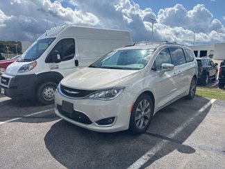 Used 2017 Chrysler Pacifica Limited video 1